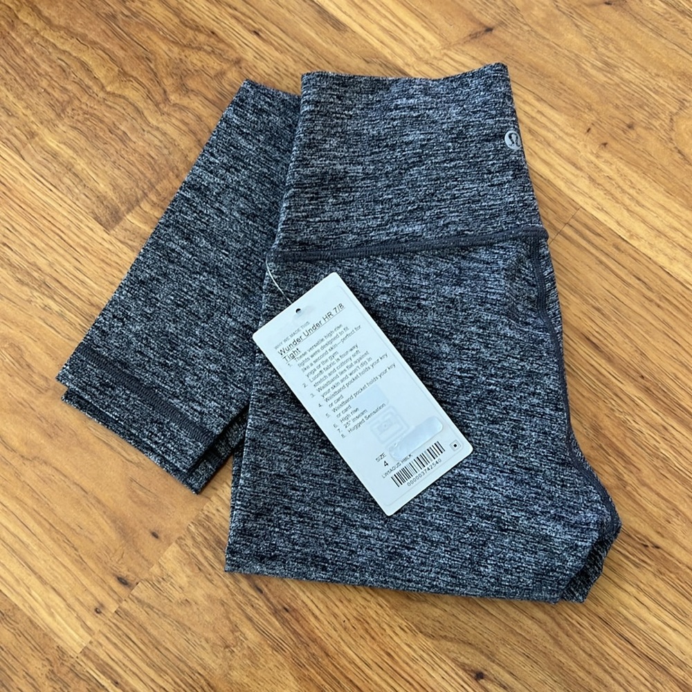 NWT Lululemon Wunder Under HR 7/8 Leggings